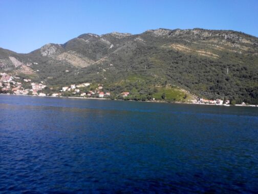 Прогулянка Боко-Которської бухтою - одна з найкрасивіших і нескладних екскурсій в Чорногорії.
