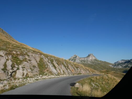 Высокогорная дорога в Черногории