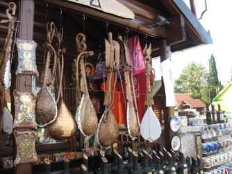 Сувенирные лавки Черногории