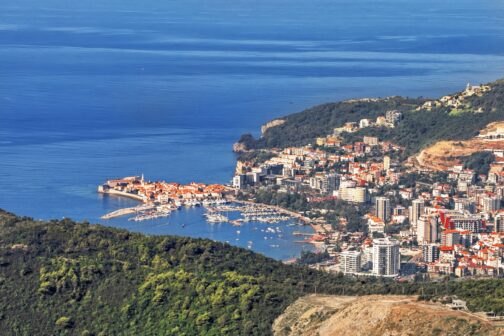 Панорама города Бар в Черногории